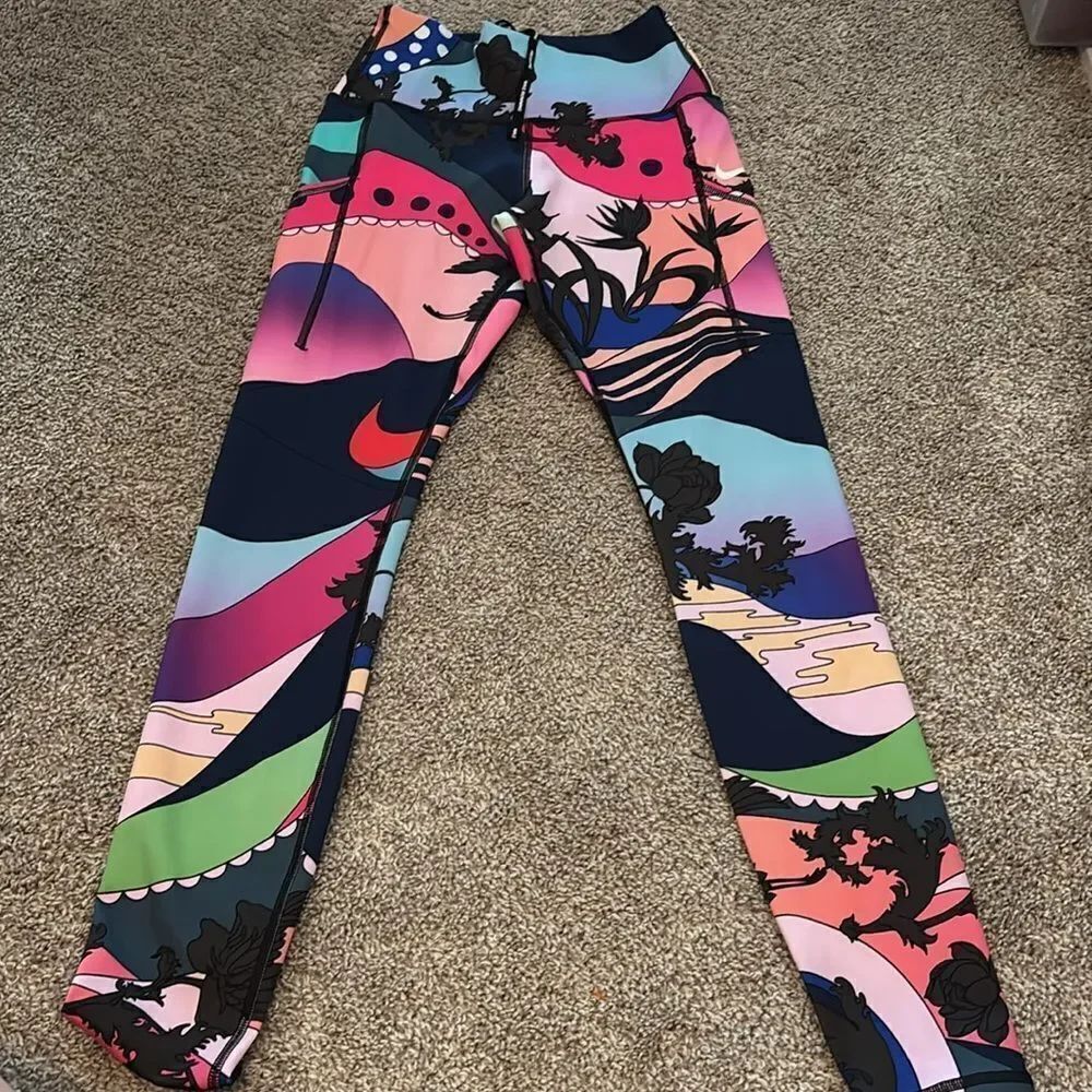 Nike Dri-Fit Epic Luxe Icon Clash Women's XS
